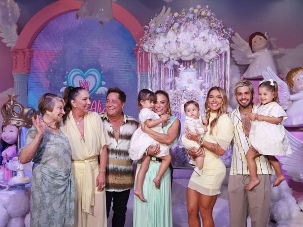 Família reunida! Veja os famosos na festa de aniversário de Maria Alice