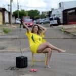 Conheça Ju Marques, cantora que viralizou transformando hits em seresta