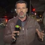 Repórter da Band que empurrou colega da Record pede desculpas ao vivo: “Inaceitável”