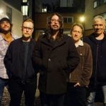 Foo Fighters celebram 30 anos de carreira com novo single “Today’s Song”