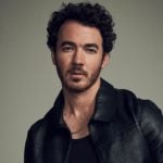 Kevin Jonas afirma que perdeu 90% de tudo o que ganhou com os Jonas Brothers