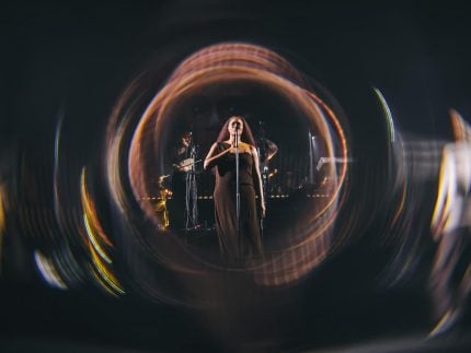 Luedji Luna conquista público paulistano com show emocionante no Espaço Unimed