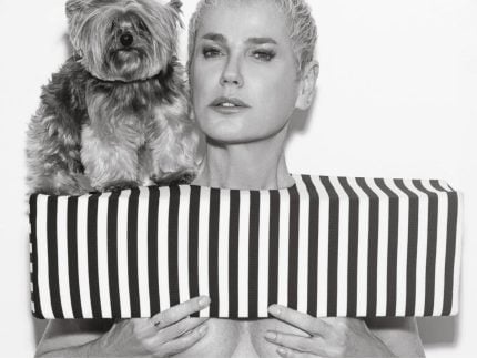 Xuxa Meneghel surpreende em ensaio de topless para revista; confira as fotos