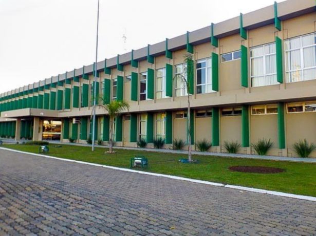 Polícia investiga caso de refrigerante supostamente envenenado que contaminou 11 pessoas