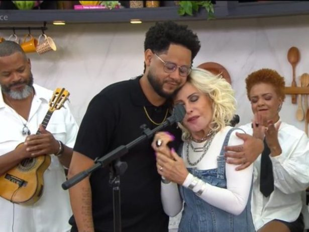 Ana Maria se emociona com homenagem a Tom Veiga, o eterno Louro José, no “Mais Você”