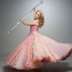 Fabi Bang desfilará pela Colorado do Brás no Carnaval de SP caracterizada como Glinda