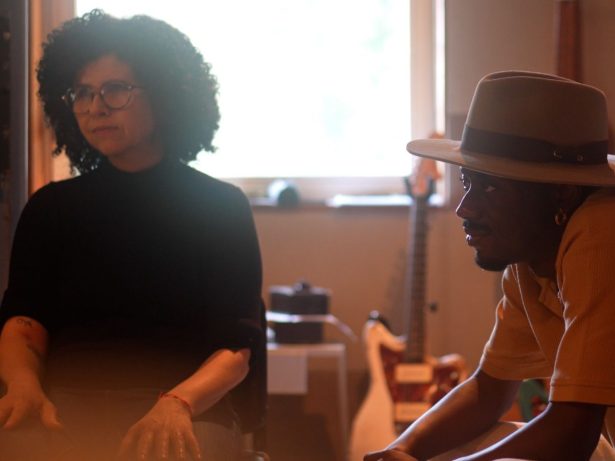 Roberta Campos lança “Coisas de Viver” em dueto com Jota.Pê e inaugura novo projeto
