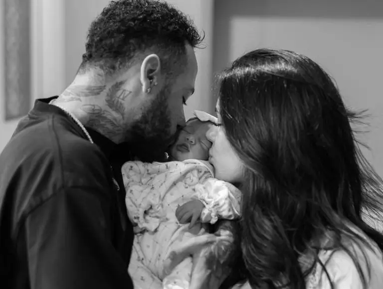 Padrinho publica novas fotos de Mavie, filha de Neymar e Biancardi. Veja!