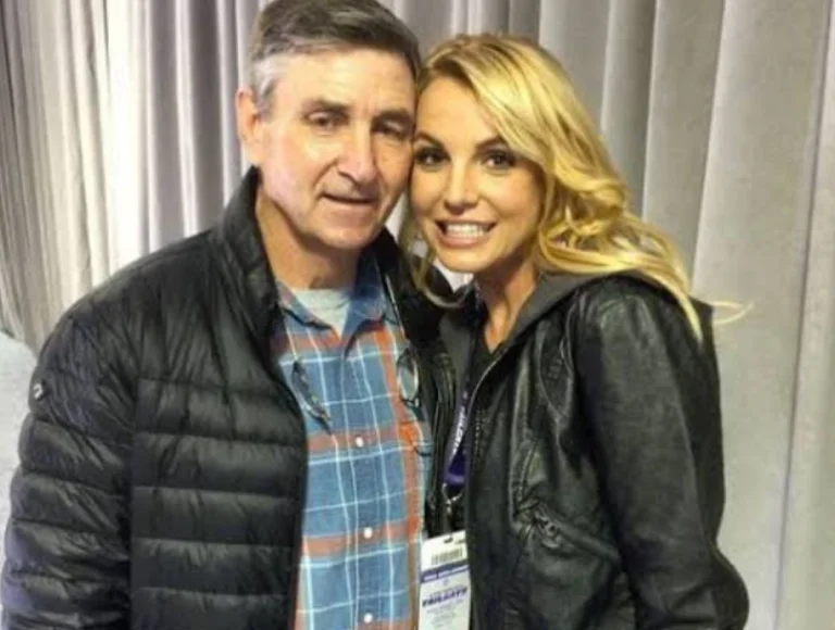 Pai de Britney Spears tem perna amputada e filha quer se reconciliar, afirma site