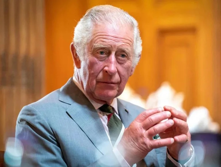Palácio de Buckingham informa que Rei Charles III está com câncer