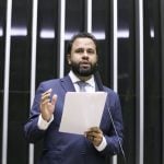 Deputado Pastor Henrique critica criminalização da cultura periférica