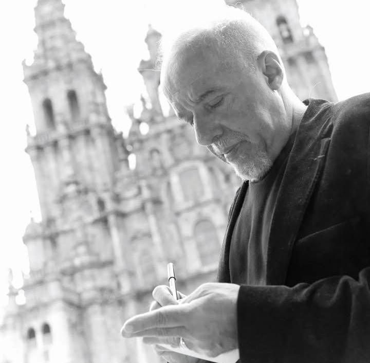 Reprodução/Instagram/@paulocoelho