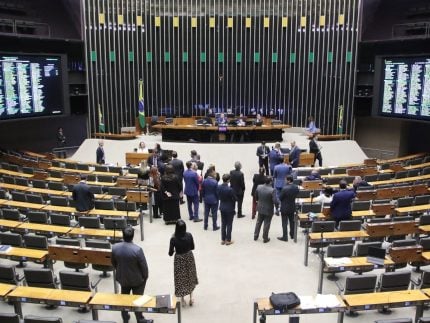 Em derrota para o governo, Câmara derruba decreto de Lula que aumentou IOF
