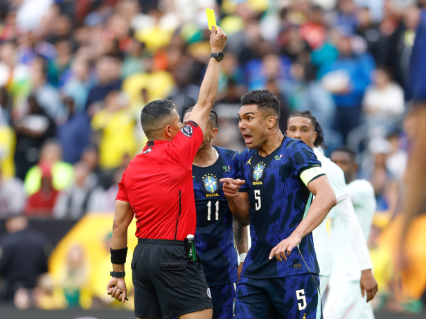 Brasil tem jogadores pendurados? Veja como funciona a nova regra dos cartões na Copa