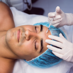 Homens investem em rejuvenescimento facial e corporal no Mês dos Pais