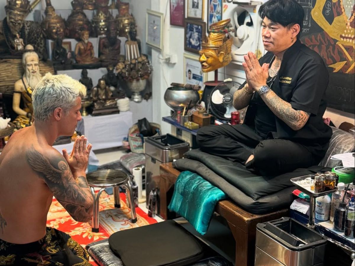 Bruno Gagliasso faz tatuagem tradicional durante viagem à Tailândia: "Um ritual" 2 q0lPp72c Tamanho portal 2