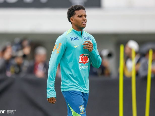 Rodrygo comenta tempo fora da Seleção Brasileira e destaca retorno: “Pereceu uma eternidade”