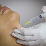 Arrependimento estético cresce entre celebridades; entenda as mudanças de padrão