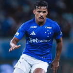 Convocado de última hora: Kaiki, do Cruzeiro, entra na Seleção após corte de Alex Sandro