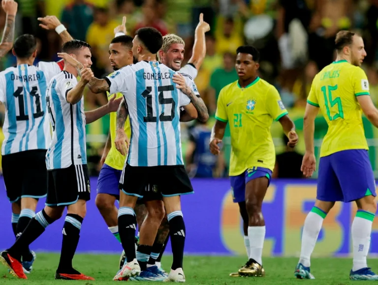 Que fase! Brasil termina ano em 5° no ranking da FIFA; Argentina lidera