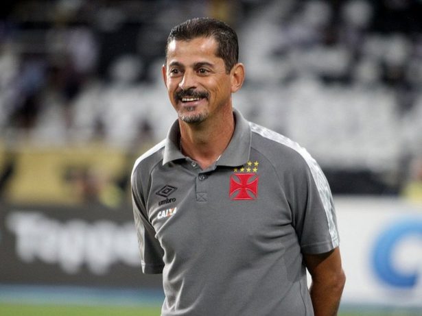 Ídolo do Vasco desabafa em assembleia de credores: “Esperei 21 anos, quero apenas o que é meu”