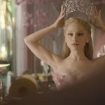 Ariana Grande expande carreira no cinema e confirma novo filme com diretor de “Wicked”