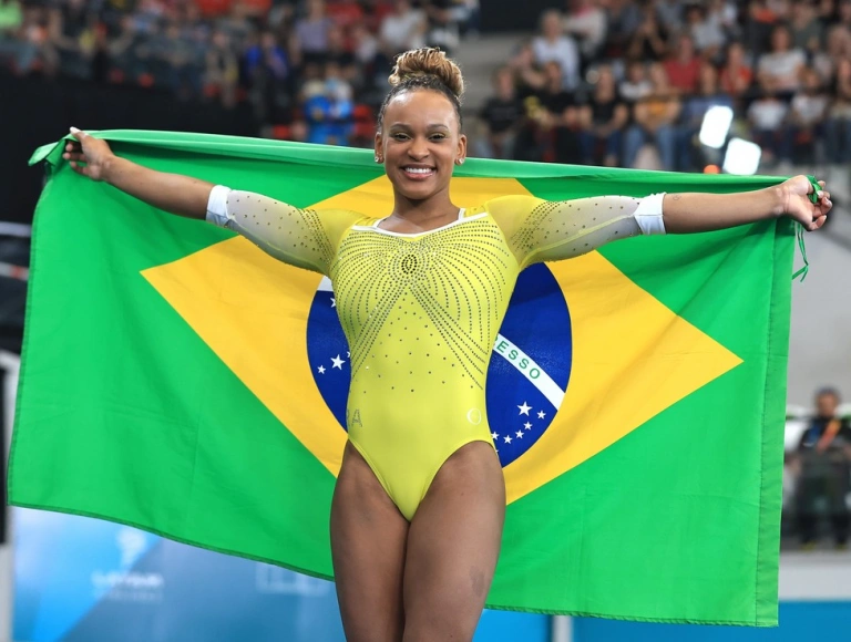 Rebeca Andrade tenta bater recorde com salto mais difícil da ginástica nas Olimpíadas