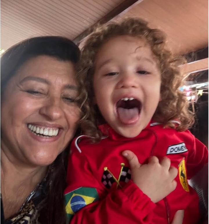 Regina Casé e o neto de Zeca Pagodinho, Domênico - Reprodução/Instagram
