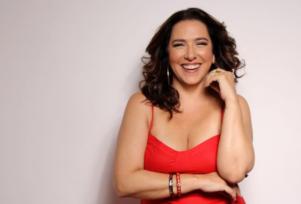 “Falta coragem”, diz Renata Castro Barbosa sobre ausência de bons programas de humor na TV