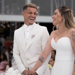 Esposa de Philippe Coutinho rebate rumores sobre crise no casamento: “Estão criando isso”
