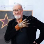 Intérprete de Freddy Krueger ganha estrela na Calçada da Fama em pleno Halloween