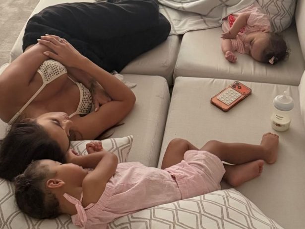 Neymar encanta ao mostrar Bruna Biancardi cochilando com Mavie e Mel