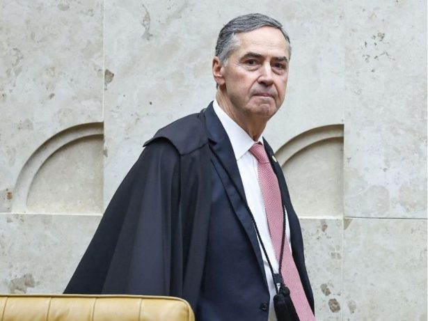 Barroso deixa hospital e encerra ciclo no STF às vésperas da aposentadoria