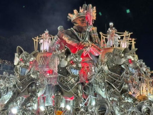 União de Maricá vence Série Ouro e sobe para o Grupo Especial do Carnaval do RJ