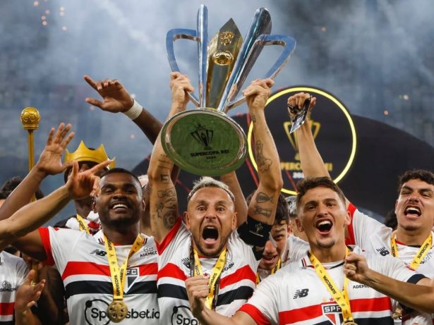 São Paulo define Rafinha como novo coordenador de futebol