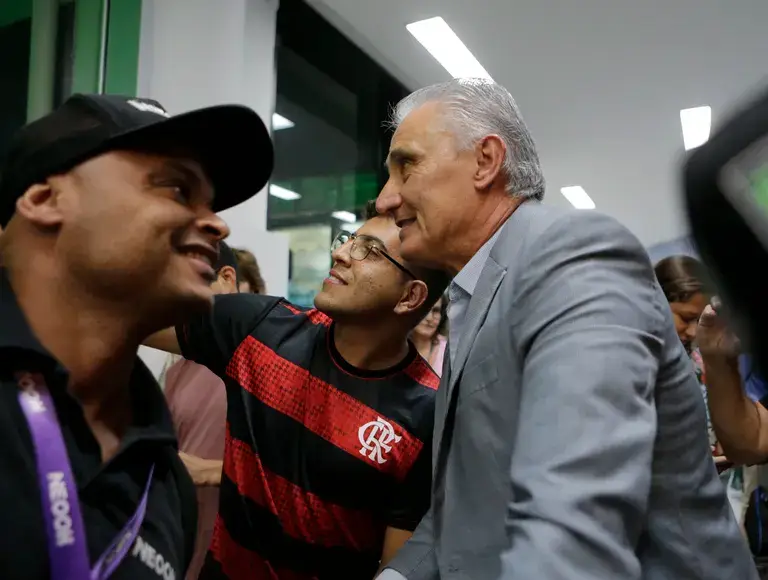 Saiba o que falta para Tite assinar com o Flamengo