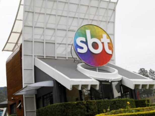 Os bons ventos da primavera, enfim, começam a bater no SBT