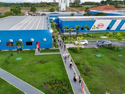 BYD chega a 8 mil funcionários em Camaçari e avança na expansão da produção no Brasil