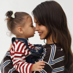 Amanda Kimberlly revela o que planeja para comemorar dois anos de Helena, filha com Neymar