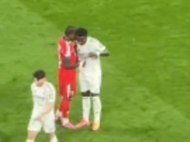 Lateral é pressionado a sair do Benfica após pedir camisa de Vini Jr.. Entenda!