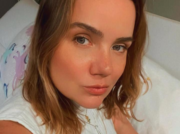 Ex-atriz mirim da Globo revela que pai de sua filha nunca quis conhecê-la