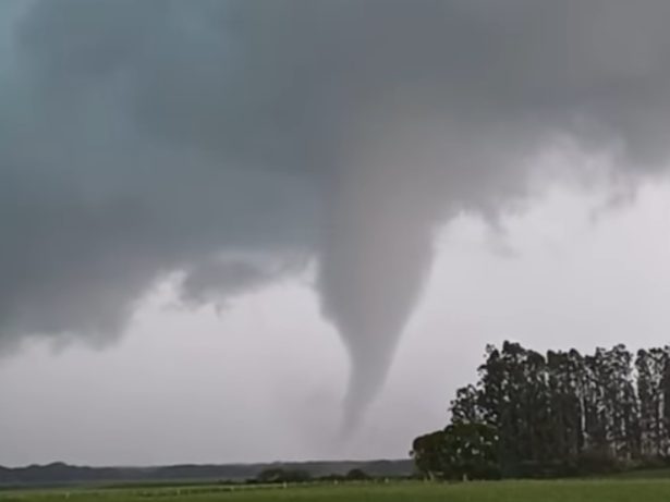 Segundo tornado em menos de uma semana atinge interior do RS e assusta moradores
