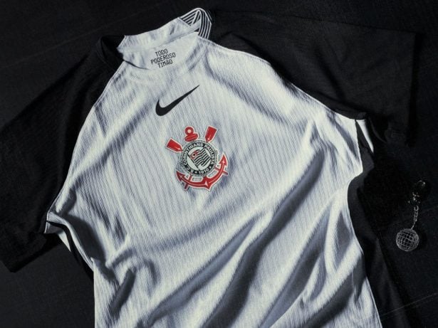 Nike faz proposta bilionária para renovar com o Corinthians até 2036