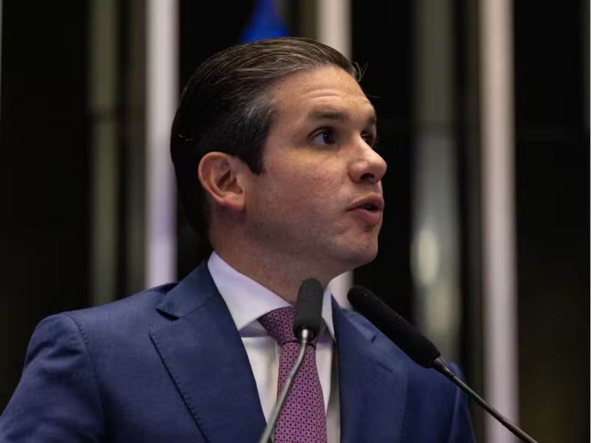  Brenno Carvalho/O Globo