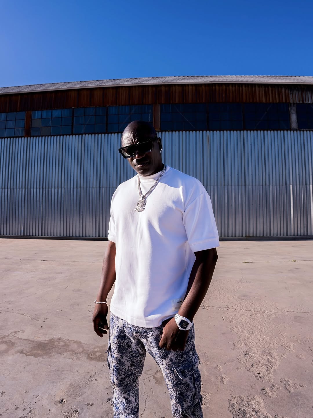 Reprodução: Instagram/@akon Reprodução: Instagram/@akon