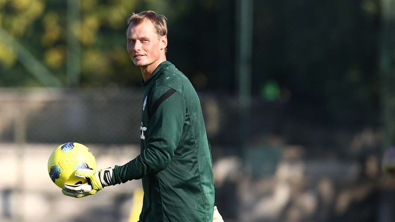 Alex Manninger ficou anos como principal reserva de Gianluigi Buffon na Juventus. / Foto: Juventus Alex Manninger ficou anos como principal reserva de Gianluigi Buffon na Juventus. / Foto: Juventus