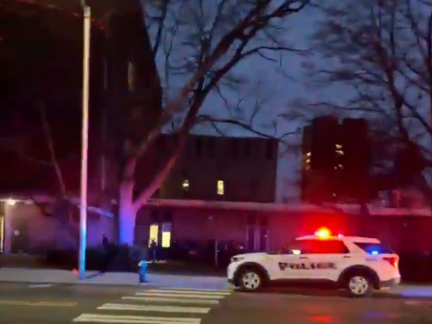 Ataque a tiros em campus de universidade nos EUA deixa mortos e feridos