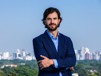 Mariana Ximenes está namorando com Thiago Cordeiro, famoso empresário do ramo financeiro em São Paulo (Reprodução)