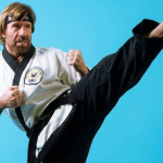 De invicto nos tatames a símbolo global: conheça o legado de Chuck Norris nas artes marciais