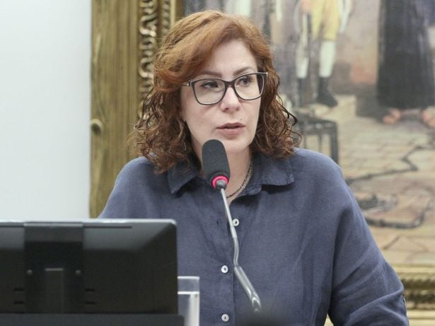 Defesa de Carla Zambelli se prepara para nova audiência em processo de extradição na Itália